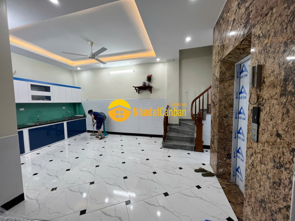 Bán nhà 7 tầng thang máy phân lô phố hoàng văn thái