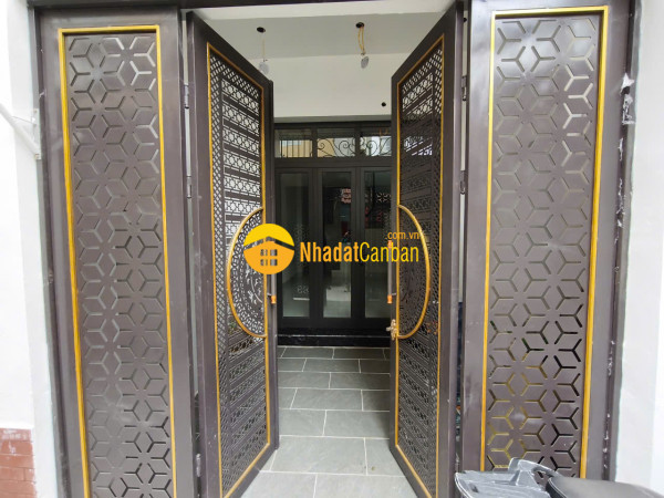 Bán nhà dân xây ngõ 23 xuân la thông võ chí công 49m x 4,5t đường trước nhà rộng ngõ thông