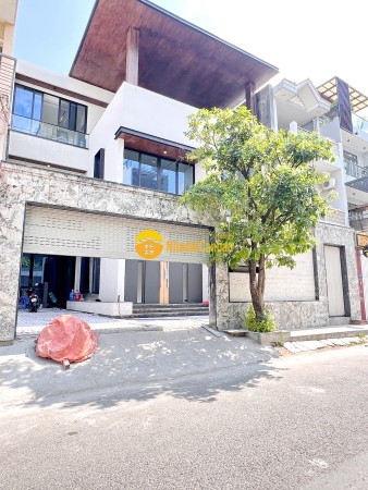 Biệt thự mặt tiền trung tâm quận 7 ngang 12m gần lotte mart