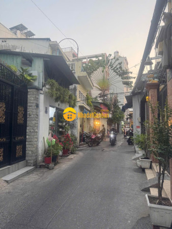 Trung tâm quận 10 xe hơi tận nhà 4 tầng btct 292.11.10 39 4 3.1 9.9tỷ.