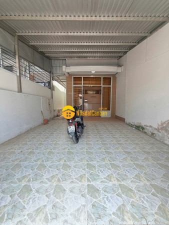 Cho thuê nhà hẻm cmt8 lộ ô tô gần bệnh viện phụ sản giá 7 triệu