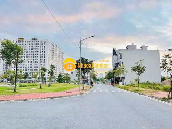 Bán 2 lô đất liên nhau mặt phố phạm minh nghĩa, kdc trần hưng đạo, tp hd, 157.5m2, giá tốt